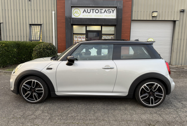 MINI MINI John Cooper Works 136 BV7 / CARPLAY