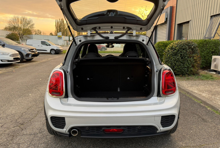 MINI MINI John Cooper Works 136 BV7 / CARPLAY