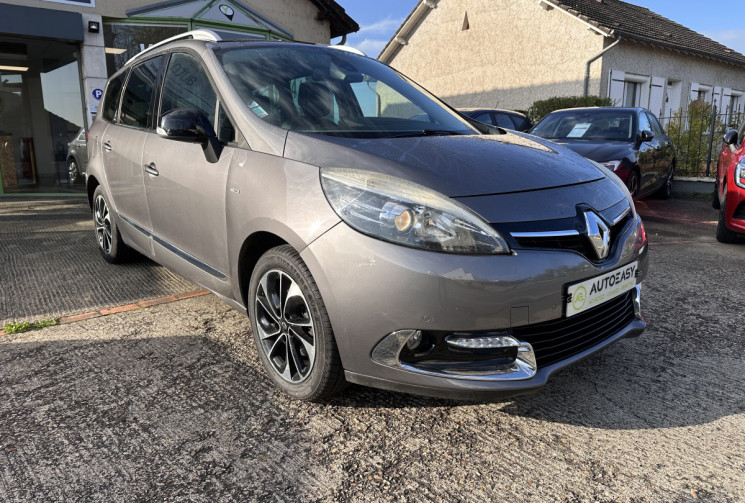 RENAULT GRAND SCENIC III Phase 2 1.2 TCe 132 cv - Bose - 7 Places 