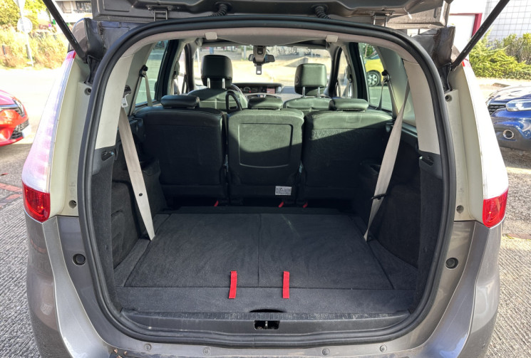 RENAULT GRAND SCENIC III Phase 2 1.2 TCe 132 cv - Bose - 7 Places 