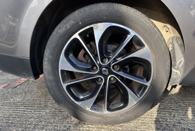 RENAULT GRAND SCENIC III Phase 2 1.2 TCe 132 cv - Bose - 7 Places 