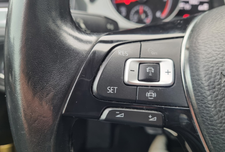 VOLKSWAGEN GOLF 7 Carat 1.6 TDI 115ch * Carplay * sièges chauffants * Régulateur adaptatif 