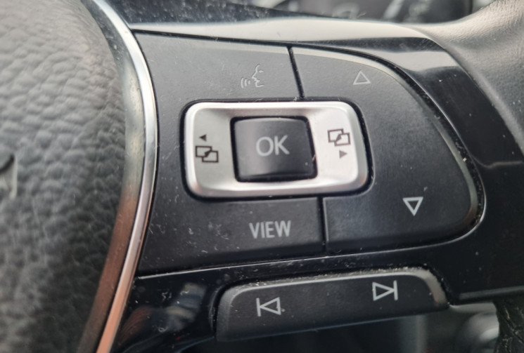 VOLKSWAGEN GOLF 7 Carat 1.6 TDI 115ch * Carplay * sièges chauffants * Régulateur adaptatif 