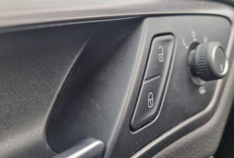 VOLKSWAGEN GOLF 7 Carat 1.6 TDI 115ch * Carplay * sièges chauffants * Régulateur adaptatif 