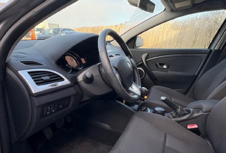 RENAULT MEGANE III Hatchback 1.5 dCi 110 FAP eco2 Dynamique 