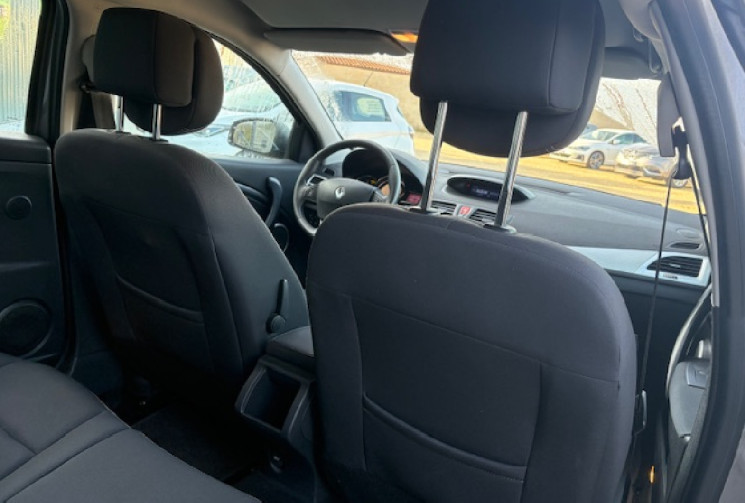 RENAULT MEGANE III Hatchback 1.5 dCi 110 FAP eco2 Dynamique 