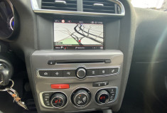 Citroën C4 BlueHDi 120 CH Millenium/ CARNET D'ENTRETIEN COMPLET
