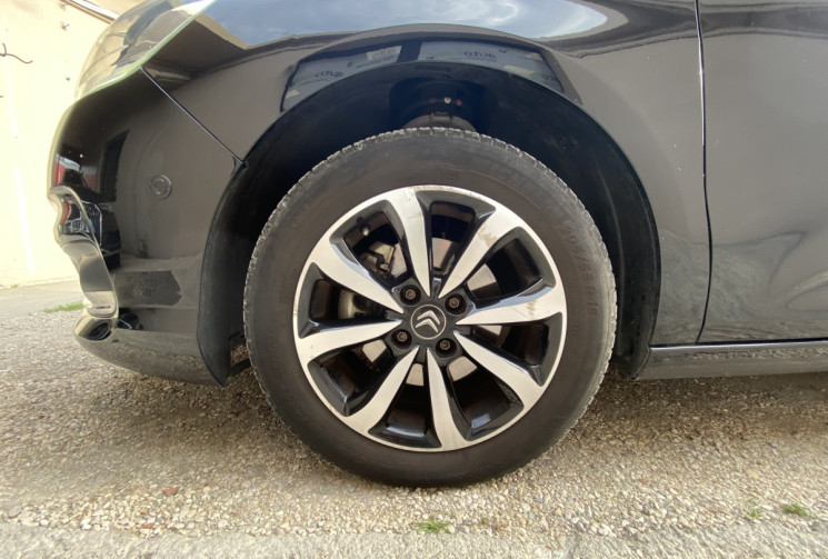 Citroën C4 BlueHDi 120 CH Millenium/ CARNET D'ENTRETIEN COMPLET