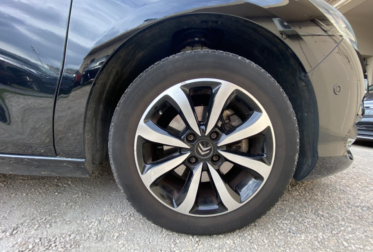 Citroën C4 BlueHDi 120 CH Millenium/ CARNET D'ENTRETIEN COMPLET