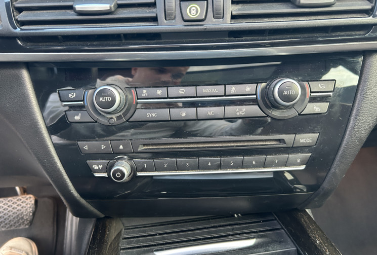 BMW X5 III (F15) xDrive30dA 3.0 258 Ch Luxury * TOIT OUVRANT * CAMERA * SIEGES CHAUFFANTS