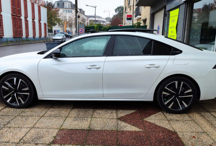 PEUGEOT 508 Hybrid 225 e-EAT8 GT Pack 