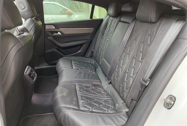 PEUGEOT 508 Hybrid 225 e-EAT8 GT Pack 