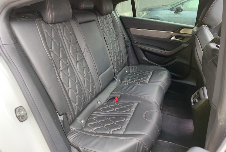PEUGEOT 508 Hybrid 225 e-EAT8 GT Pack 