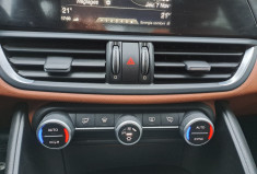 Alfa Romeo GIULIA 2.2 JTD 150 AT8 Super Int Cuir BI-TON