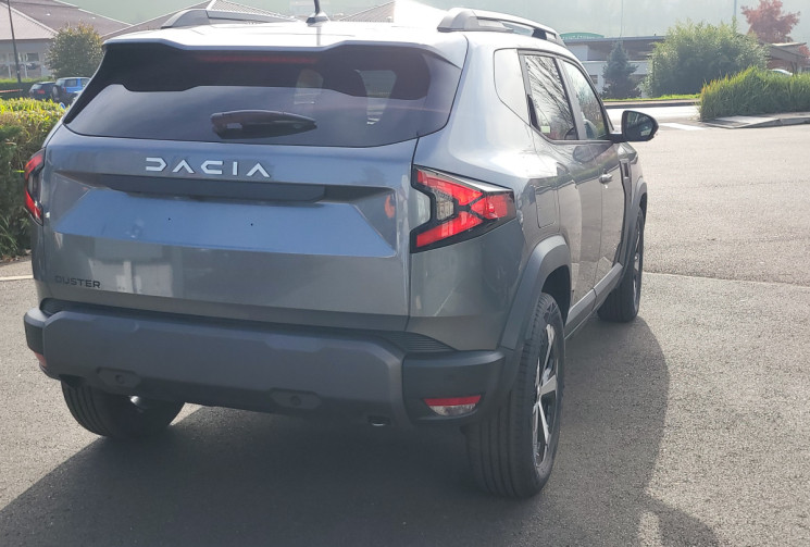 Dacia Duster  ECO-G 120 Journey + PACK CITY +PACK HIVER (Dispo immédiat)