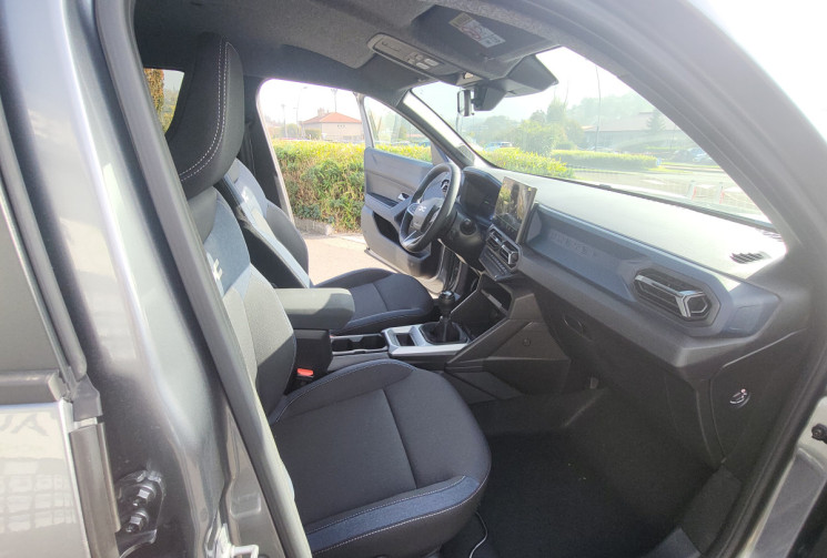 Dacia Duster  ECO-G 120 Journey + PACK CITY +PACK HIVER (Dispo immédiat)