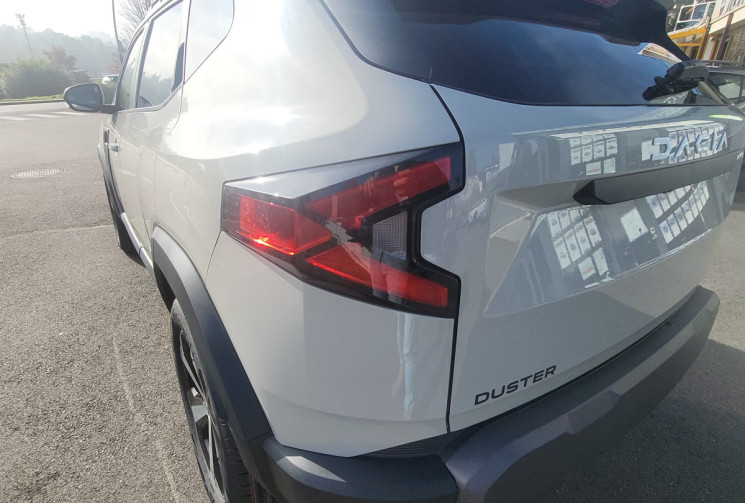 DACIA DUSTER TCE 130 JOURNEY 4x4  (dispo immediat)