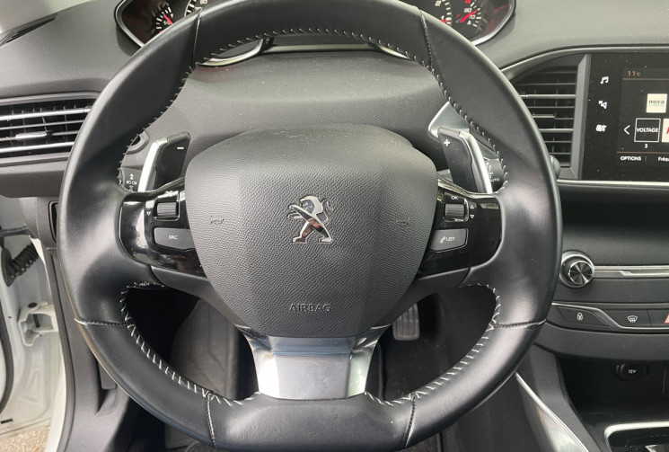 PEUGEOT 308 1.2 THP EAT8 130 ALLURE BOITE AUTO FAIBLE KILOMETRAGE 1ERE MAIN