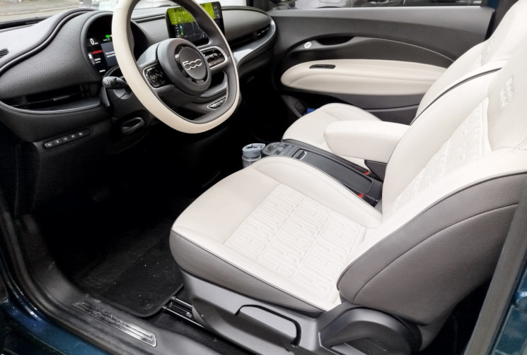 FIAT 500C Cabriolet La Prima e 118 ch / GARANTIE CONSTRUCTEUR 