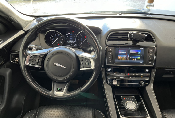 JAGUAR F-PACE 2.0 D R-SPORT 180 CH AWD BVA8 ENTRETIEN JAGUAR / TOIT OUVRANT / HAYON ELECTRIQUE