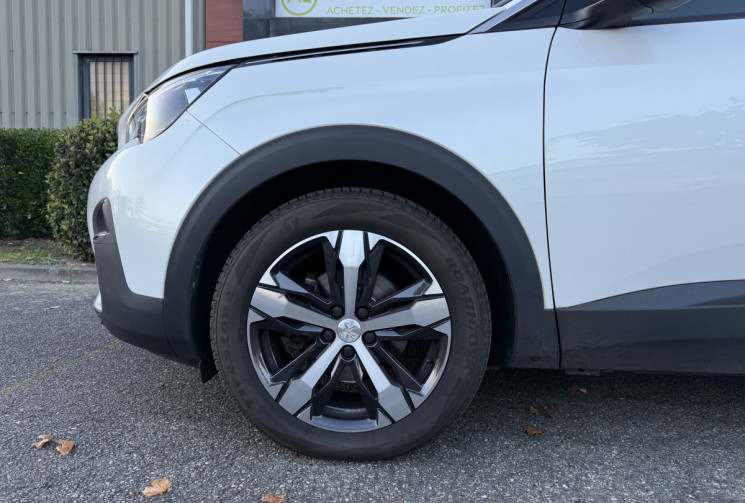 PEUGEOT 3008 1.5 BlueHDi 130 EAT8 / 1ère main 