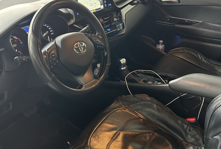 TOYOTA C-HR 122h 2WD COLLECTION 