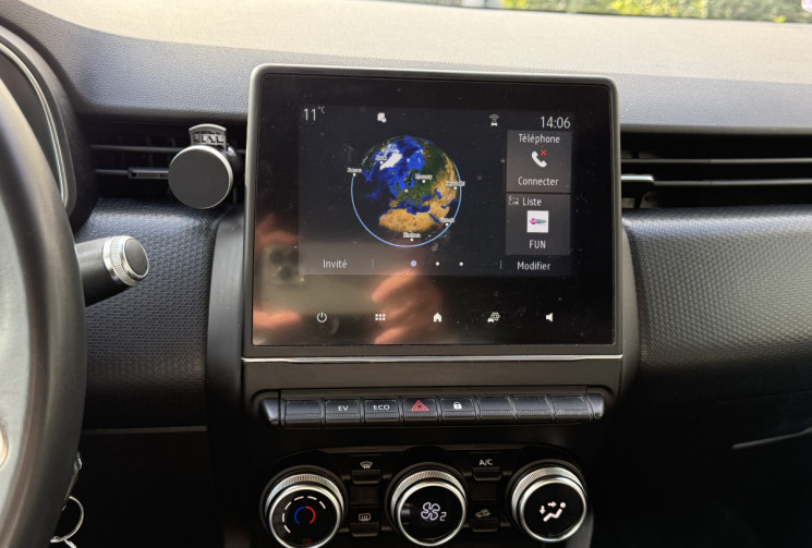 Renault CLIO V 1.6 E-Tech 140ch Business / BOITE NEUVE / CARPLAY