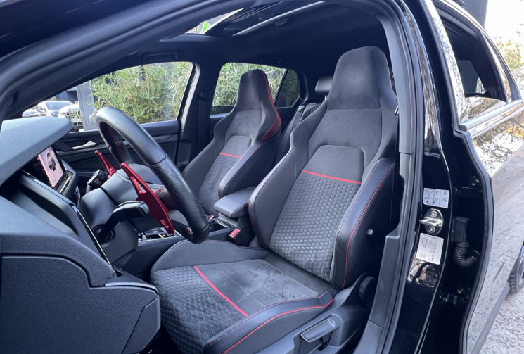 VOLKSWAGEN GOLF 2.0 TSI 300 GTI CLUBSPORT 8 DSG7 / Immat France / Toit Ouvrant / IQ Light / Caméra 