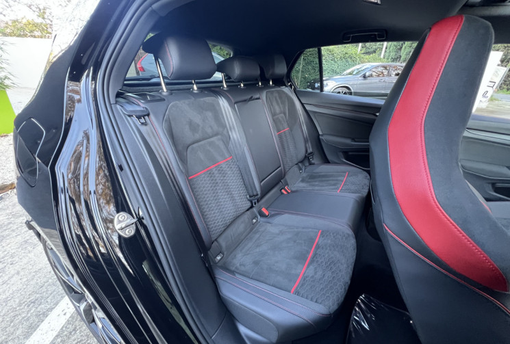 VOLKSWAGEN GOLF 2.0 TSI 300 GTI CLUBSPORT 8 DSG7 / Immat France / Toit Ouvrant / IQ Light / Caméra 