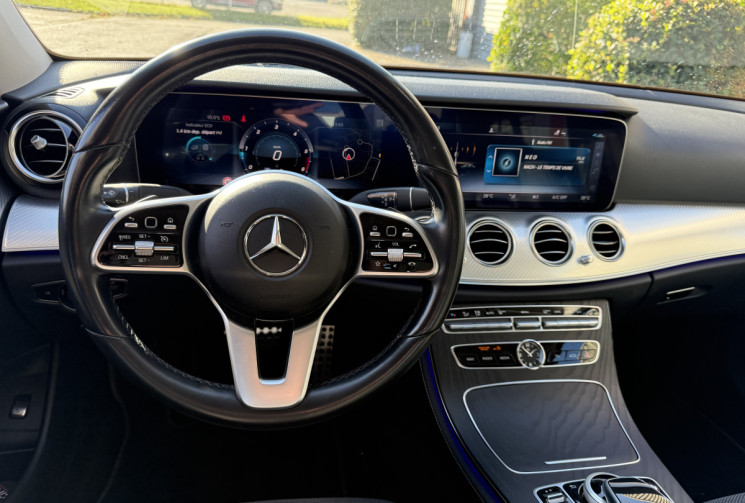 Mercedes CLASSE E 220 d 2.0 194 AMG-LINE / CARPLAY / SIEGES CHAUFFANTS