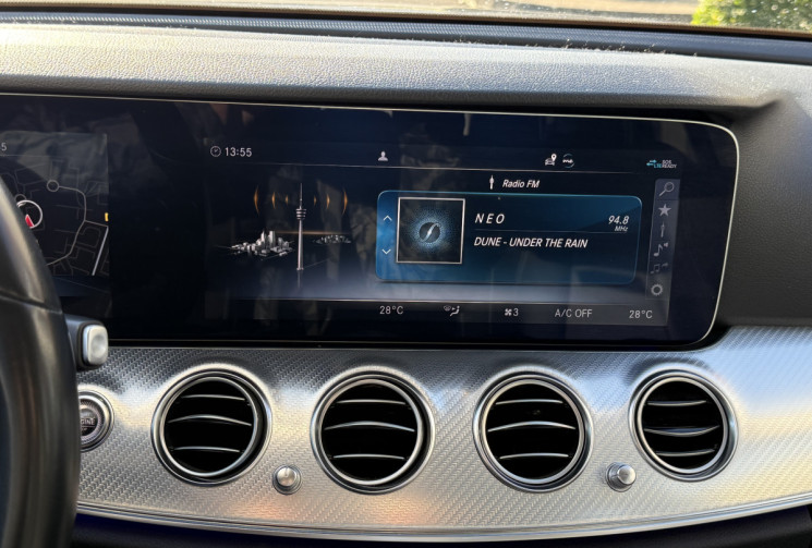 Mercedes CLASSE E 220 d 2.0 194 AMG-LINE / CARPLAY / SIEGES CHAUFFANTS