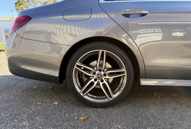 Mercedes CLASSE E 220 d 2.0 194 AMG-LINE / CARPLAY / SIEGES CHAUFFANTS