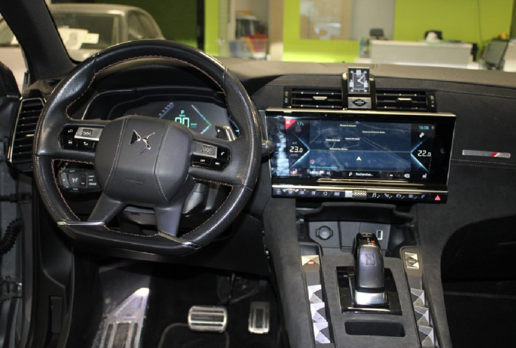 DS DS 7 CROSSBACK Hybride E-Tense 300 EAT8 4x4 Performance Line