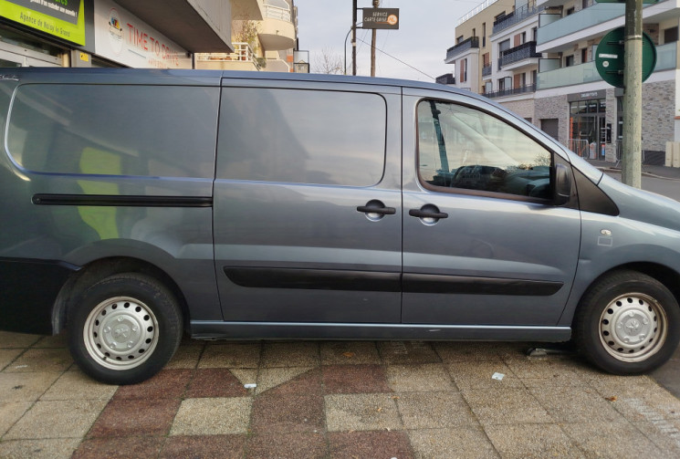 PEUGEOT EXPERT 2.0 HDi 128 ch / Fourgon long / Isotherme