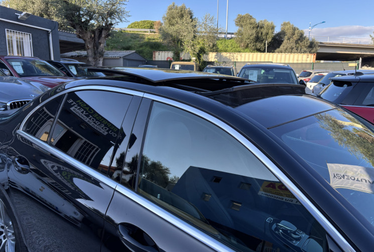 MERCEDES CLASSE E W213 Pack AMG 2.0 E 220 D * CAR PLAY * CAMERA DE RECUL * TOIT OUVRANT PANO