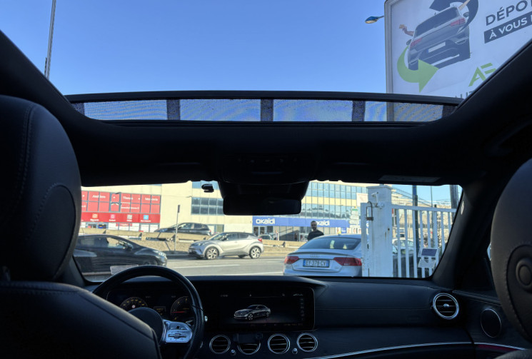MERCEDES CLASSE E W213 Pack AMG 2.0 E 220 D * CAR PLAY * CAMERA DE RECUL * TOIT OUVRANT PANO