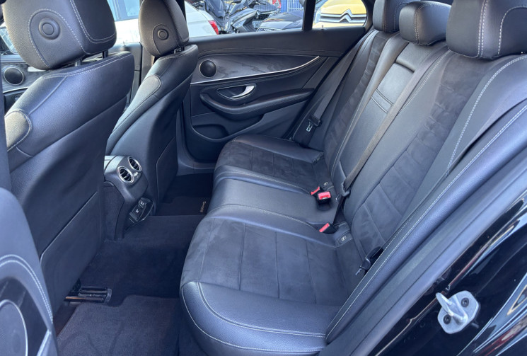 MERCEDES CLASSE E W213 Pack AMG 2.0 E 220 D * CAR PLAY * CAMERA DE RECUL * TOIT OUVRANT PANO