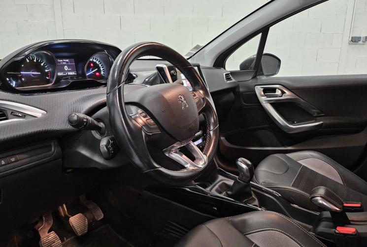 PEUGEOT 2008 1.2  110ch Allure S&S / caplay / distribution ok