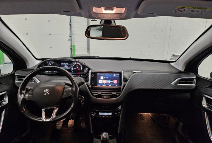PEUGEOT 2008 1.2  110ch Allure S&S / caplay / distribution ok