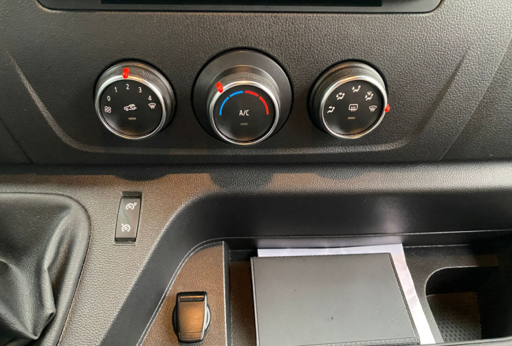 Nissan NV400 INTERSTAR L2H2 3.3 DCI 135 CV CONNECTA
