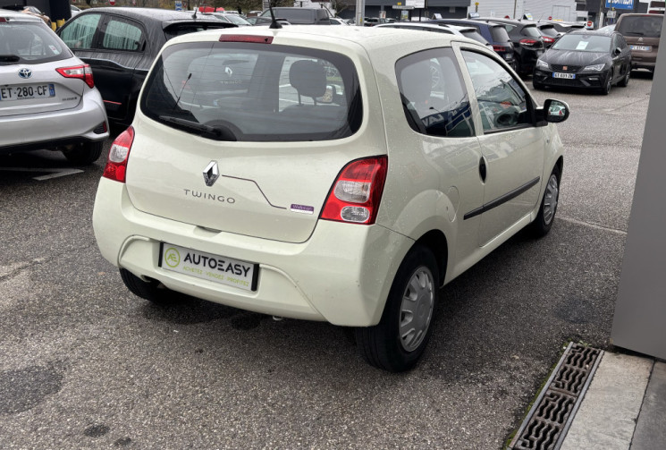 RENAULT TWINGO II 1.2 16V 75 Limited edition Walkman
