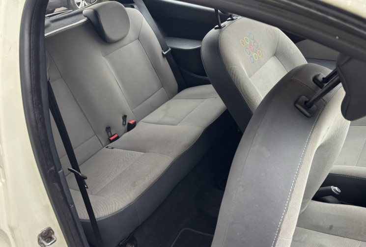RENAULT TWINGO II 1.2 16V 75 Limited edition Walkman