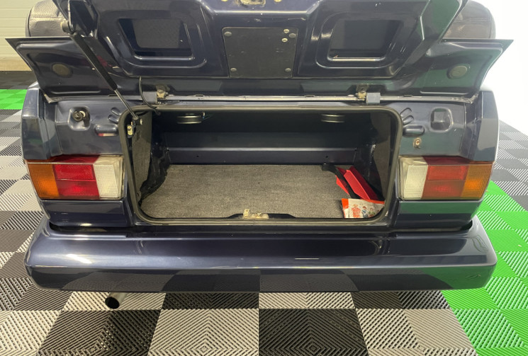 VOLKSWAGEN GOLF 1 KARMAN BelAir (400 ex) RARE  90 ch Carbu Capote Electrique Neuve Vitres électrique