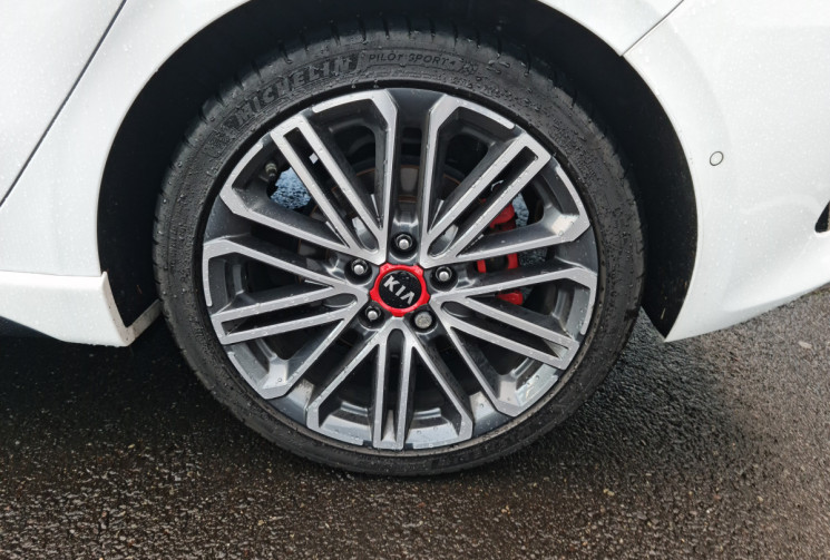 Kia Ceed  GT 204 CH