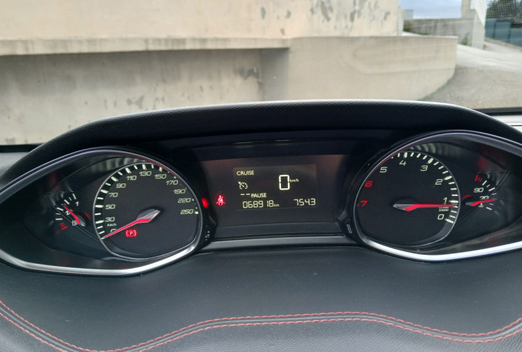 Peugeot 308 II 1.2 e-THP 12V 130 GT LINE 