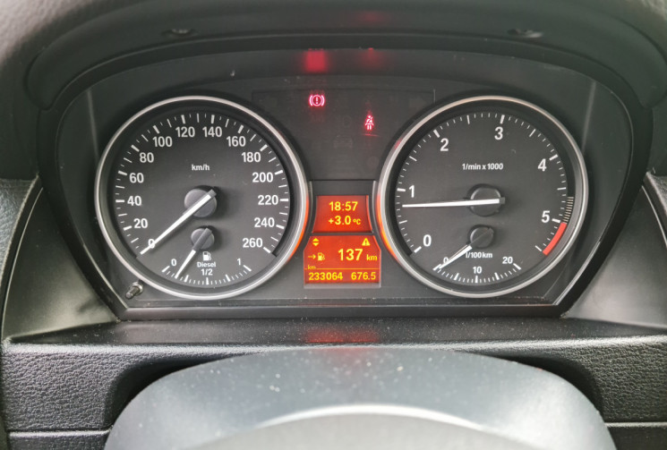 BMW X1 20d sdrive 2.0 163 CH ATTELAGE