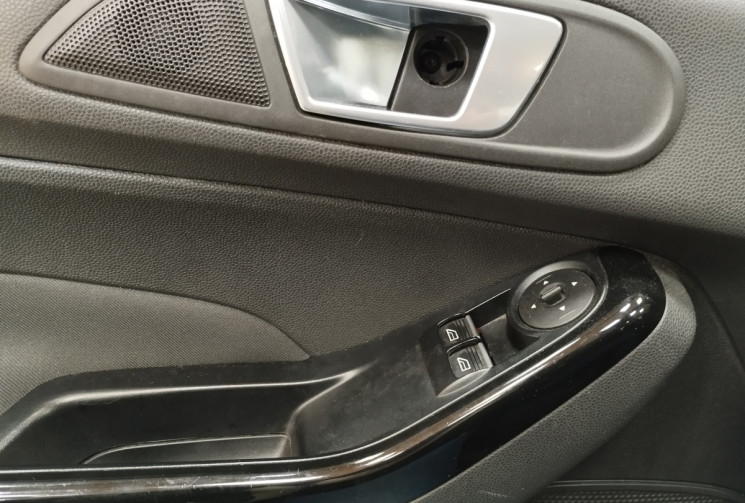 Ford Fiesta 1.5 TDCi 95ch Titanium 5p 