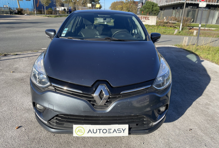 Renault Clio BUSINESS Phase 2 0.9 TCe 90 cv * CARPLAY* ENTRETIEN A JOUR *             Renault Clio BUSINESS Phase 2 0.9 TCe 90 cv * CARPLAY* ENTRETIEN A JOUR *