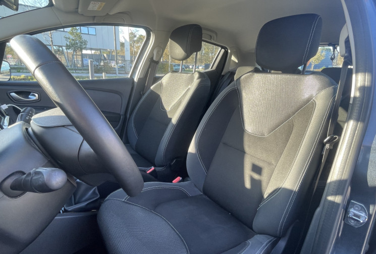 Renault Clio BUSINESS Phase 2 0.9 TCe 90 cv * CARPLAY* ENTRETIEN A JOUR *             Renault Clio BUSINESS Phase 2 0.9 TCe 90 cv * CARPLAY* ENTRETIEN A JOUR *