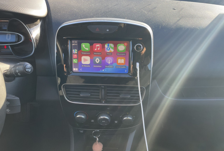 Renault Clio BUSINESS Phase 2 0.9 TCe 90 cv * CARPLAY* ENTRETIEN A JOUR *             Renault Clio BUSINESS Phase 2 0.9 TCe 90 cv * CARPLAY* ENTRETIEN A JOUR *